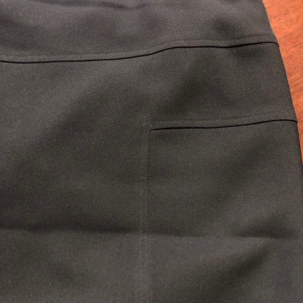 Black textured skirt